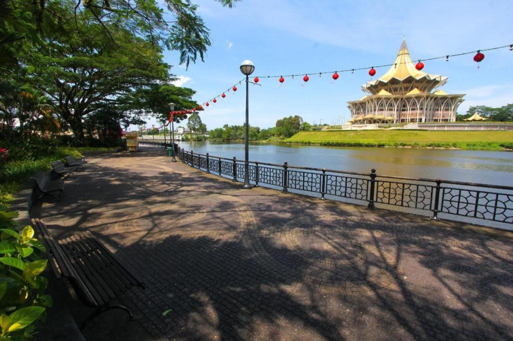 Kuok Pin Hotel Kuching Buitenkant foto