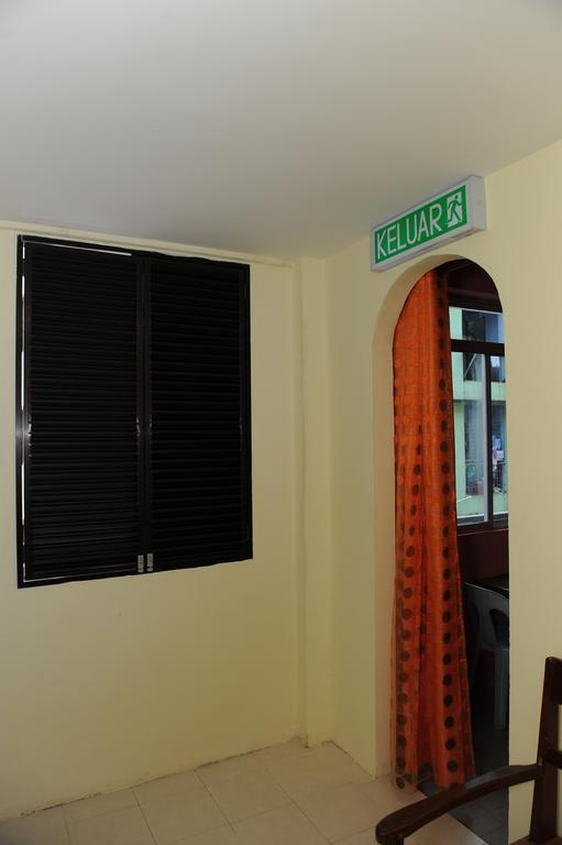 Kuok Pin Hotel Kuching Buitenkant foto
