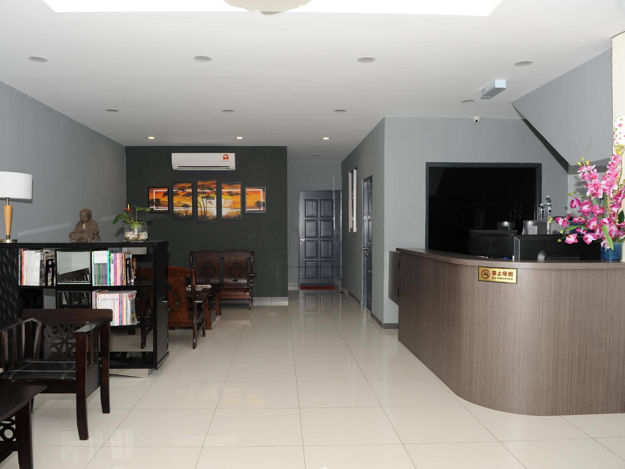 Kuok Pin Hotel Kuching Buitenkant foto