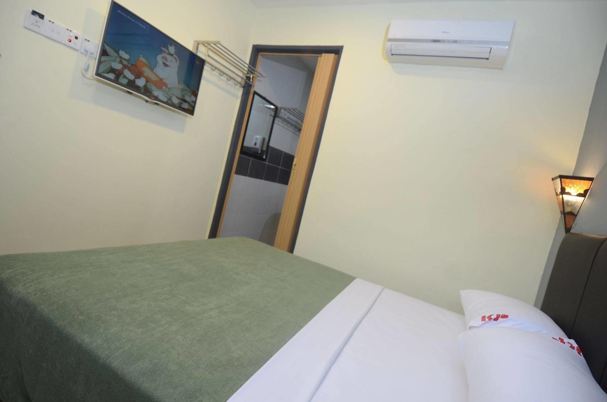 Kuok Pin Hotel Kuching Buitenkant foto